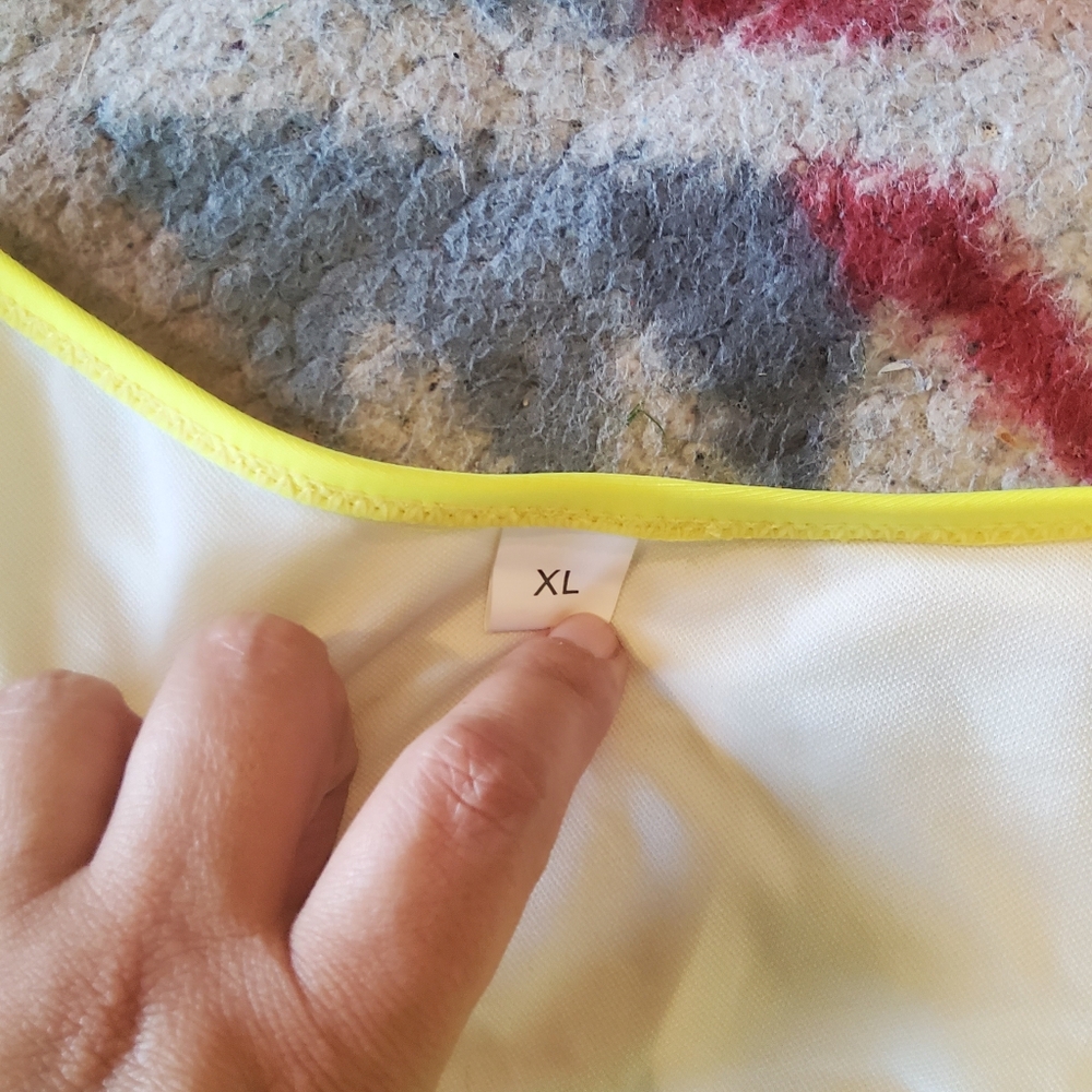 Bikini - Picture 6 of 7